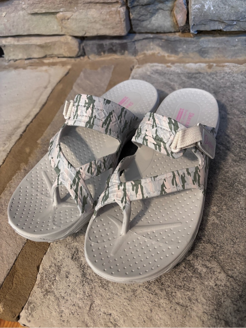 Skechers Women's Light Gray Slide Sandals with Green Camo Straps